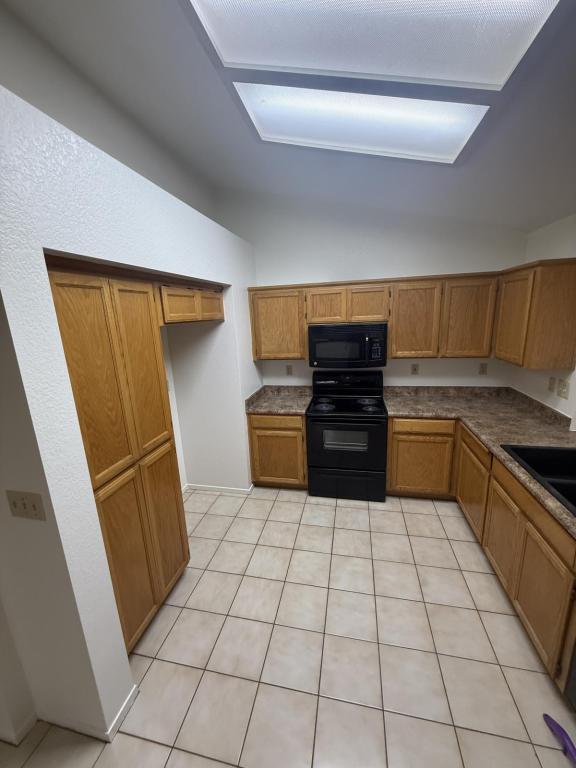 Photo - 3902 Heartland Way