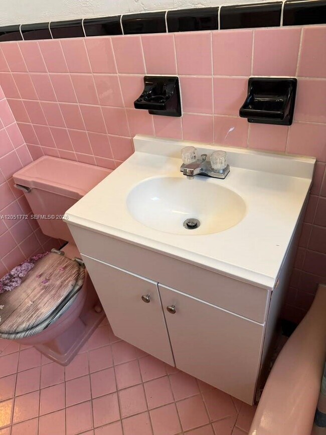 Photo - 8132 Harding Ave Unit 9