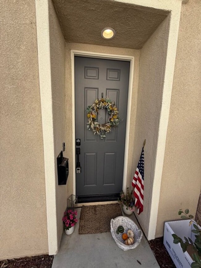 Building Photo - FOR LEASE! Stylish 1 Bedroom Casita – Modern Comfort & Natural Light!