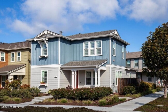 Building Photo - 217 9th St