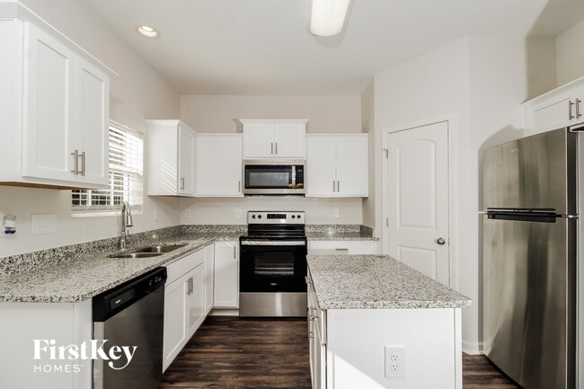 Photo - 1612 Dodson St