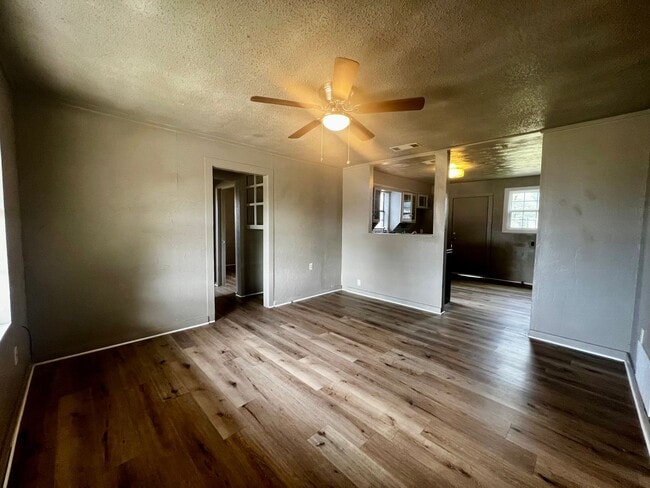 Photo - Home in Slaton