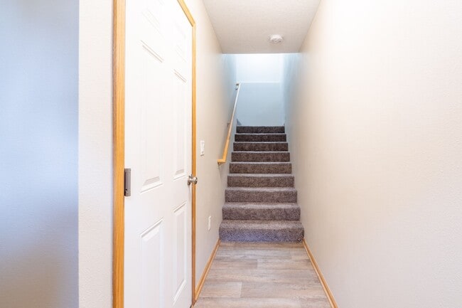 Photo - 2 Bedroom 2 Bathroom Town House - Interior... Unit 6345 Gold Leaf Lane