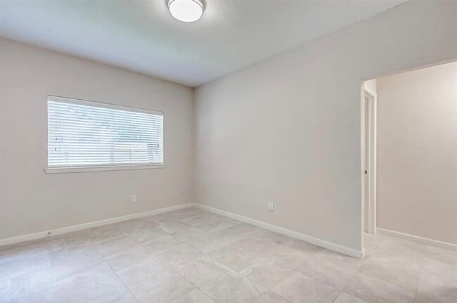Building Photo - 1502 Park Wind Dr Rental