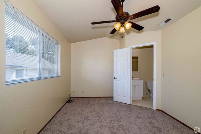 Foothill Manor Townhomes