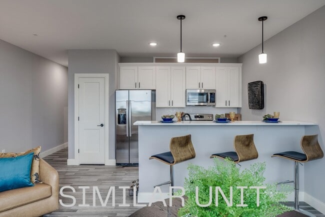 Photo - 1230 Elm St Unit 215