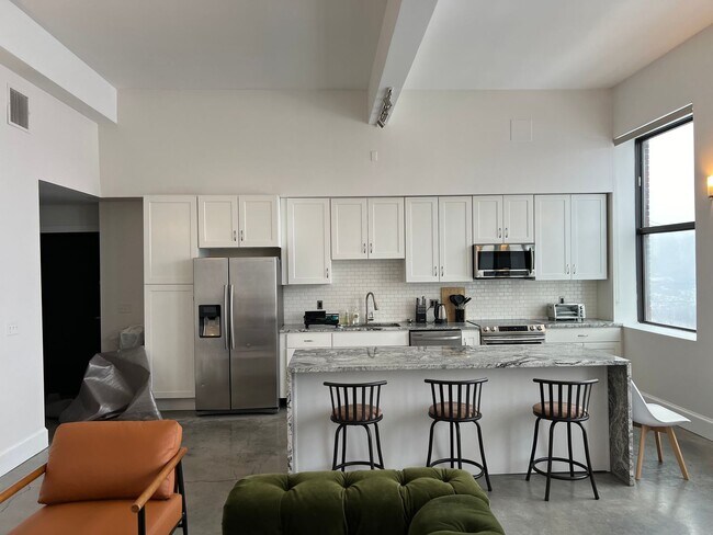 Photo - 2301 Mission St