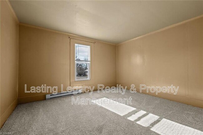 Photo - 212 N Laura Wall Blvd