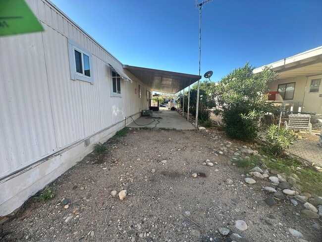 Photo - charming 2 bedroom mobile close to River