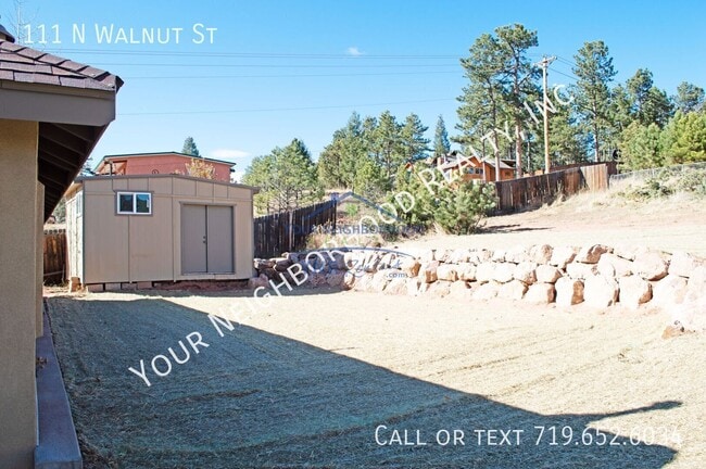 111 N Walnut St
