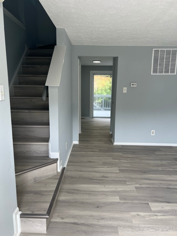 Photo - 72 Dorchester Cir