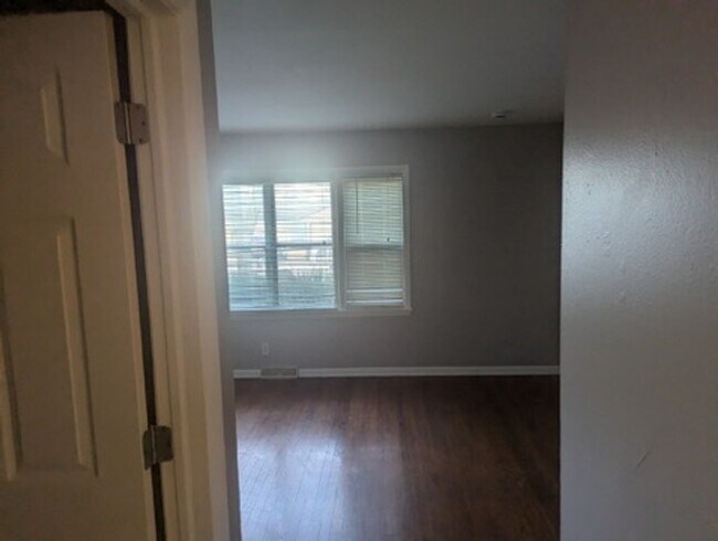 Photo - 8039-8041-8041 W Beckett Ave Unidad 8039 Lower