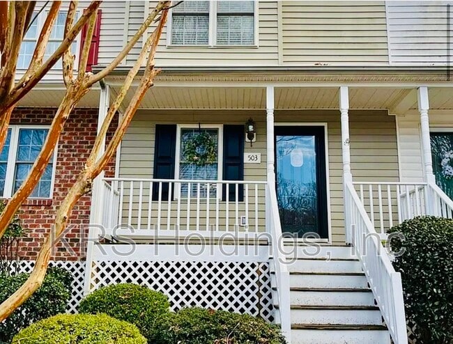 Photo - 503 Barrington Way