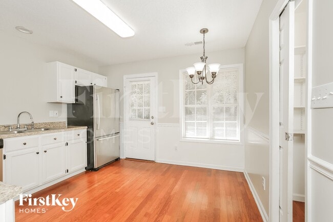 Photo - 6877 Ironwood Cir