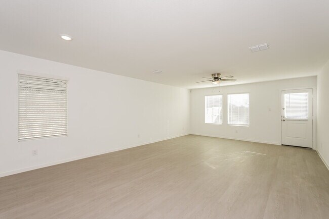 Photo - 1820 Javelina St