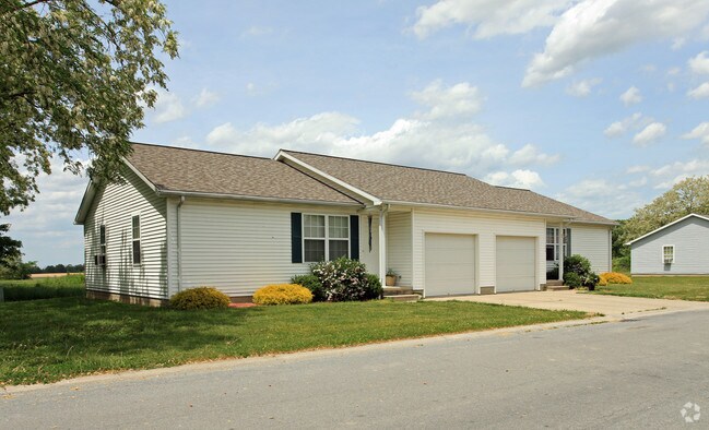 Eagles Wing Apartments - Eagles Wing Apartments