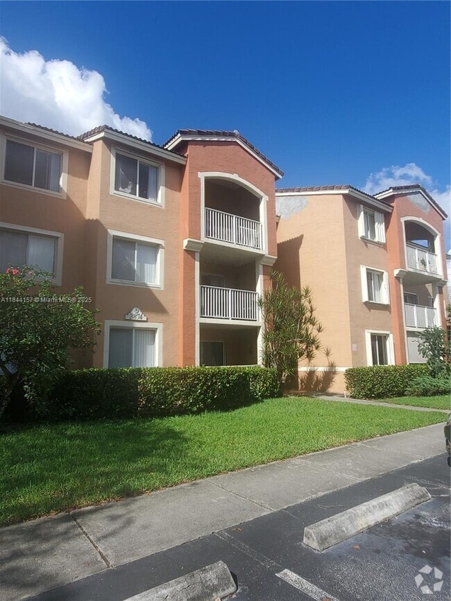 Building Photo - 3874 Lyons Rd Unit 112-6 Rental