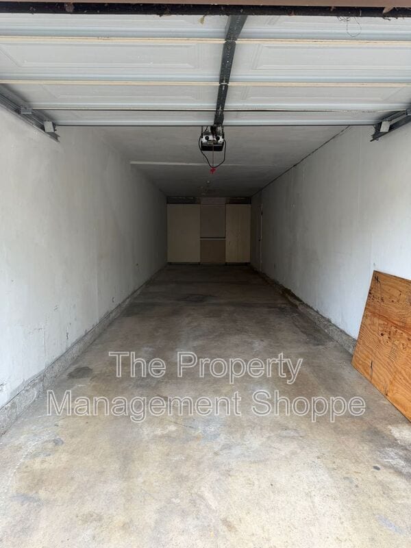 Photo - 2758 Bolker Dr