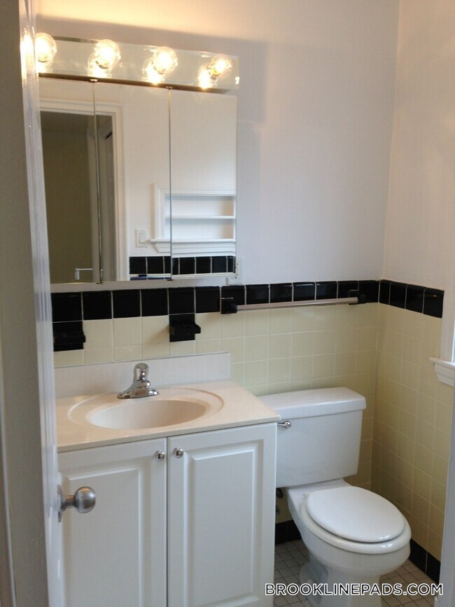 Photo - 117 Thornton Rd