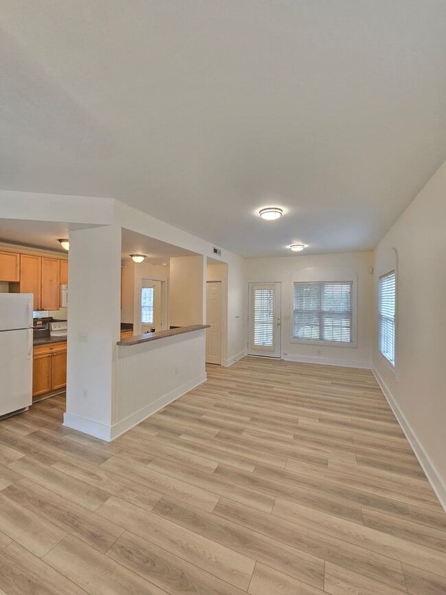 Photo - Trolley Path - Minutes to Downtown WILM, N...