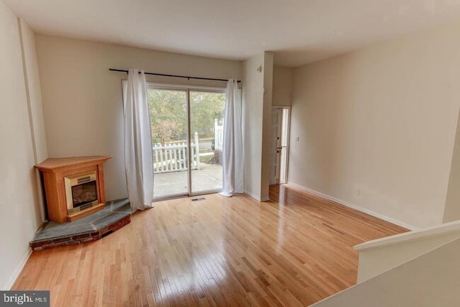 Photo - 107 Montrose Ave