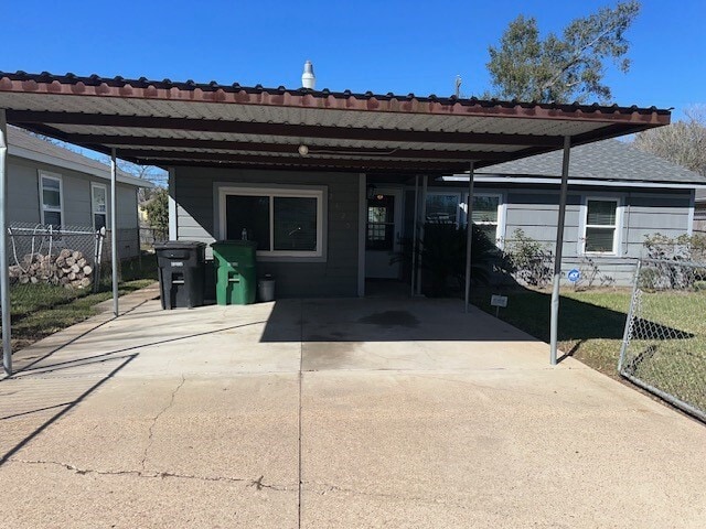 Photo - 5425 Bataan Rd