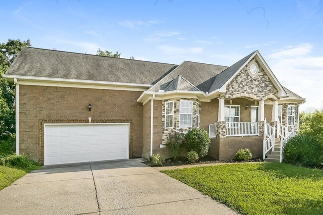 Photo - 1067 Windtree Trace