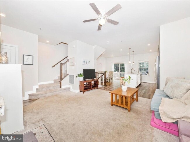 Photo - 7129 Bodkin Wy