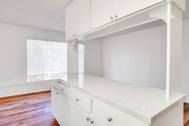 Parkview Poway Apartments