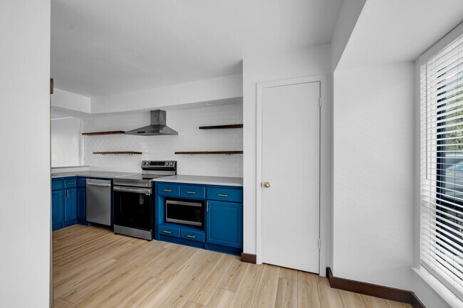 Photo - 402 Hi Stirrup