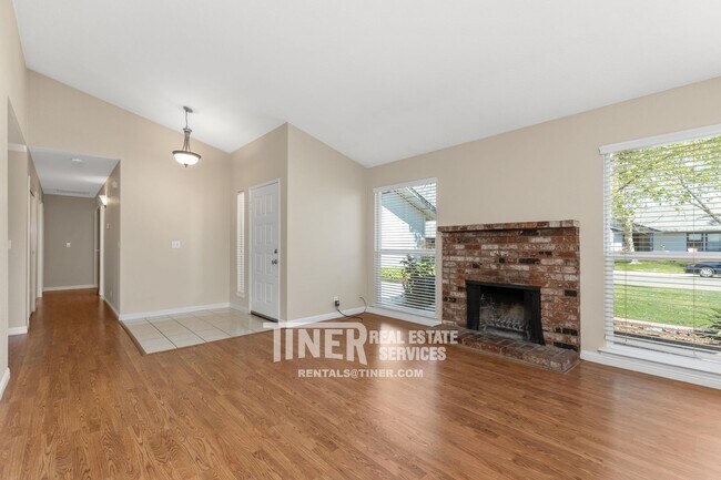 Photo - 8052 Phoebe Way