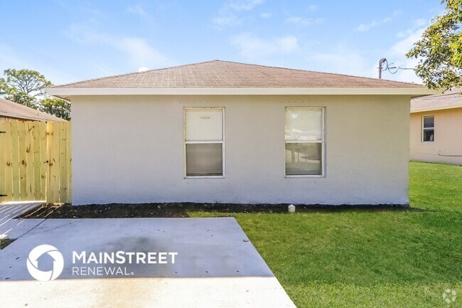 Building Photo - 6718 4th St Rental