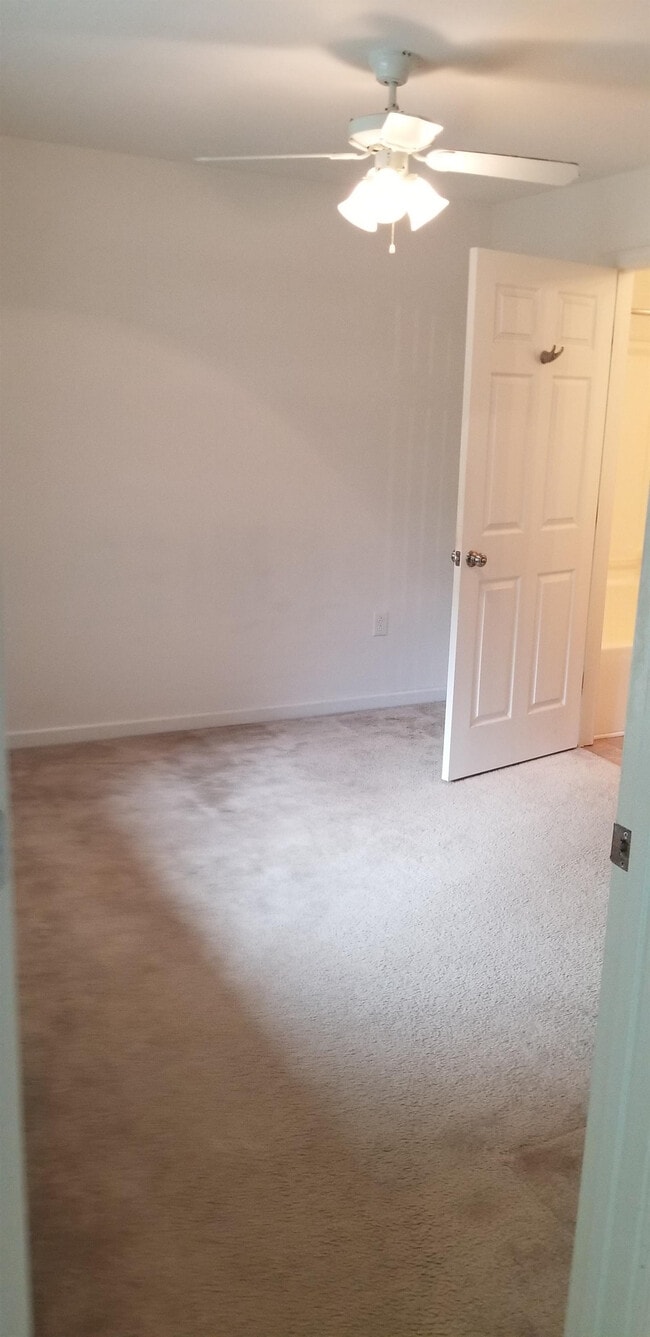 Photo - 1501 Graduate Ln