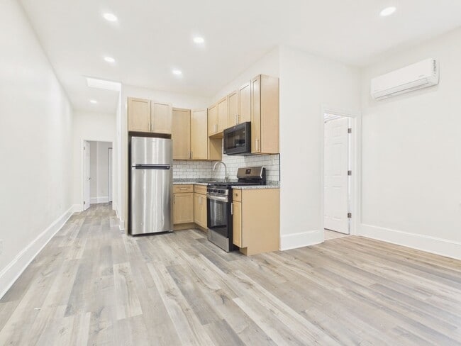 Photo - 1012 N 3rd St Unit Apt 4