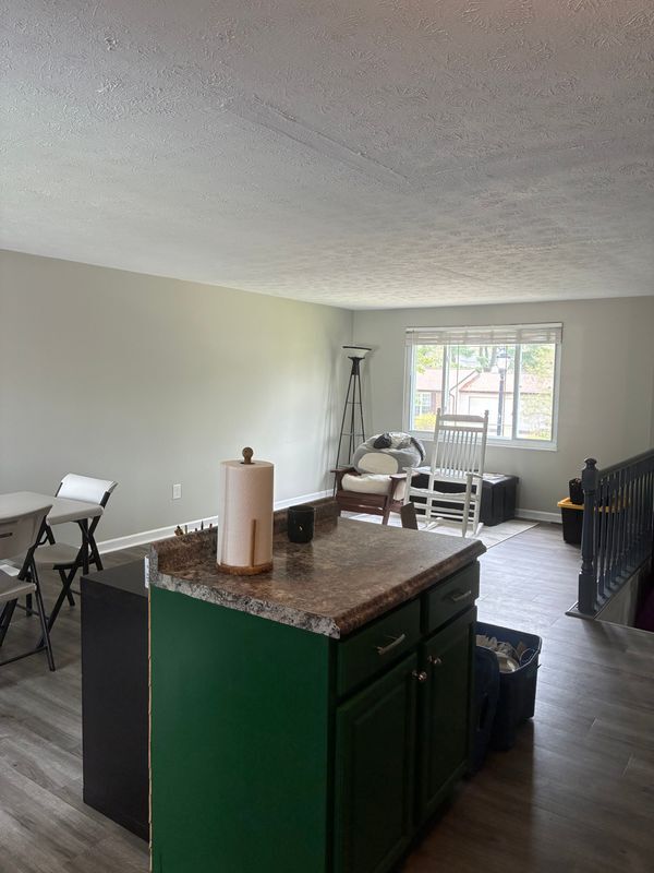 Photo - 744 Maplewood Ln