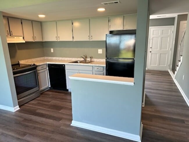 Photo - Renovated 2 Bedroom Townhouse East Henrico...