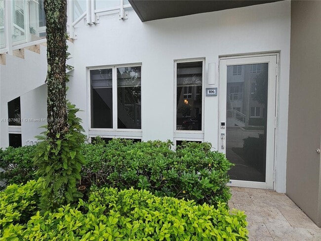 Building Photo - 10260 NW 63rd Terrace Unit 106 Rental