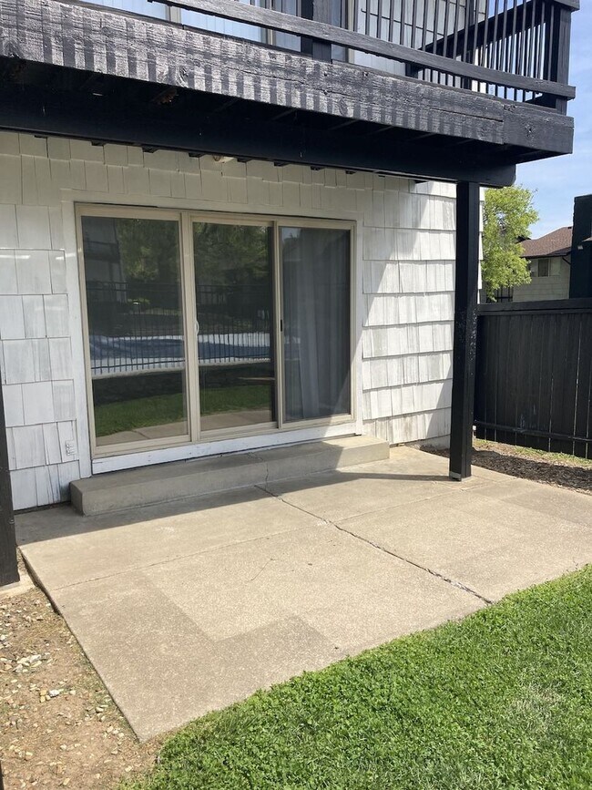 Oasis Apartments Shawnee, KS