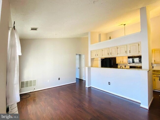 Photo - 13107 Briarcliff Terrace Unidad 2-211