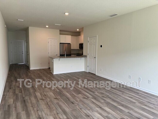 Photo - 7665 Merchants Way