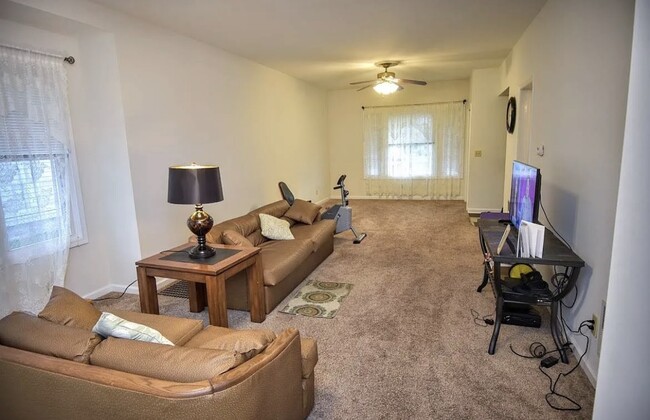 Photo - 40 Seneca Creek Rd Unit 1