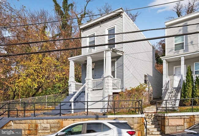 Building Photo - 2638 Stanton Rd SE