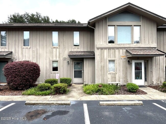 Building Photo - 940 Linden Rd Rental