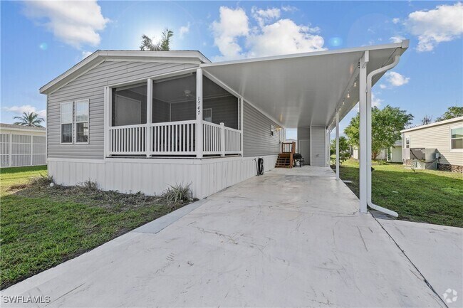 Building Photo - 1747 Beverly Dr Rental