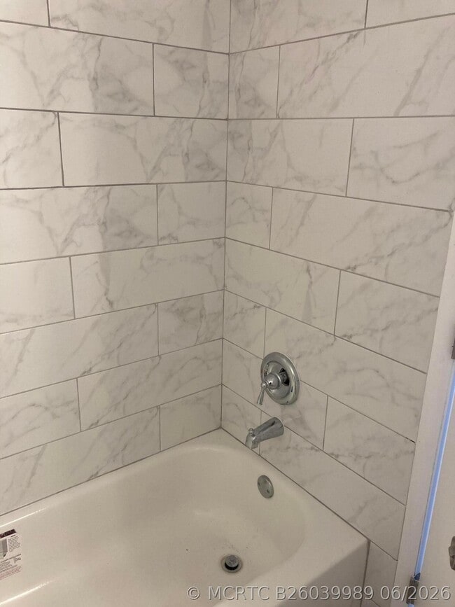 2501 Riverside Dr Unit 303-a