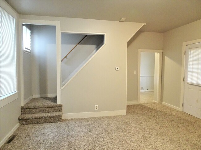 Photo - 242 W Stiegel St Unit Rear