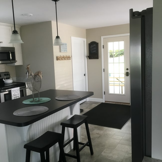 Photo - 345 Barbara St