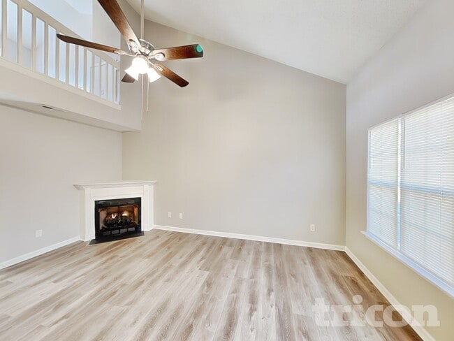 Photo - 12360 Hennigan Pl Ln