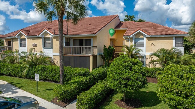 5741 Riverside Dr Unit 205A5