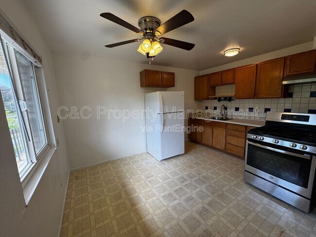 Building Photo - 411 E O St Unit 419